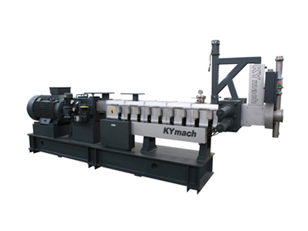 Several Points for Choosing a Twin Screw Extruder Manufacturers